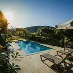Casa Da Adega - Quinta Da Portela Affittacamere
