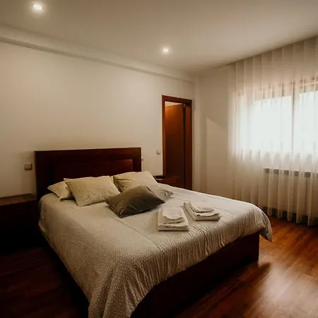 Casa Da Adega - Quinta Da Portela 4* טראס דה בורו