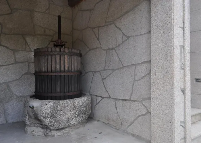 Casa Da Adega - Quinta Da Portela Gasthof 4*