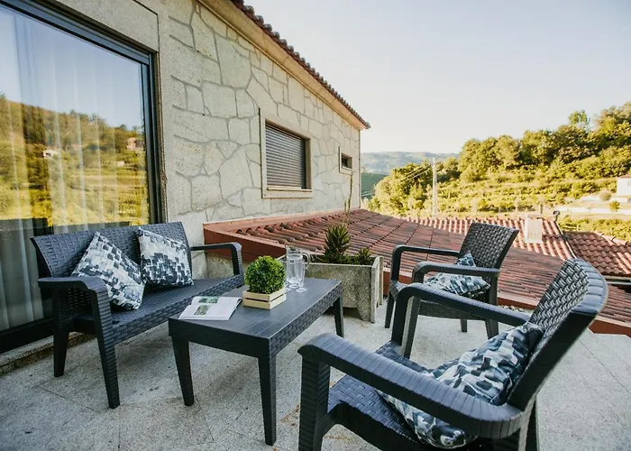 Pensjonat Casa Da Adega - Quinta Da Portela 4*